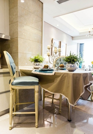 90平两室欧式风格装修餐桌椅