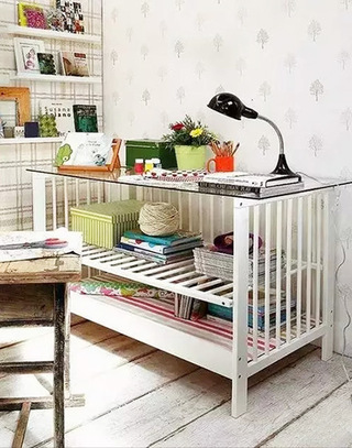 婴儿床改造书桌效果图