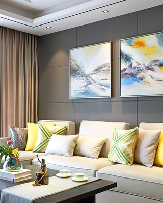 文艺新中式客厅 沙发照片墙设计