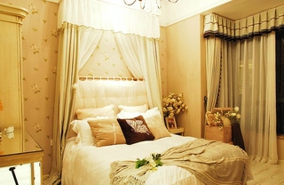 优雅美式卧室床头背景墙设计