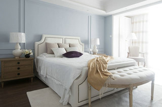 优雅美式家居卧室 灰蓝色背景墙装修