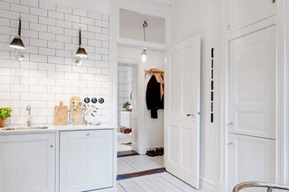 白色简洁北欧风厨房背景墙设计