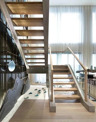 时尚现代风复式楼梯间设计