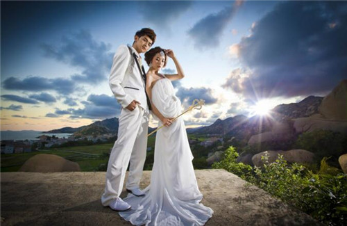 有名的婚纱摄影_三亚最有名的婚纱摄影(3)
