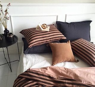 卧室布艺床设计实景图片
