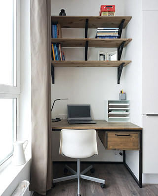 35平小户型装修小书桌设计