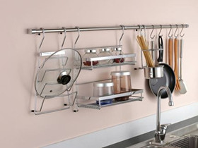 不锈钢厨房挂件使用注意事项  不锈钢厨房挂件清理方法
