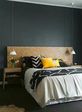 卧室木制床头设计实景图