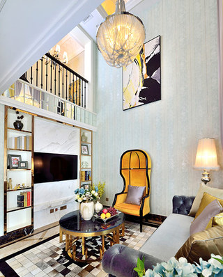 108平新古典风格二居客厅吊灯图片