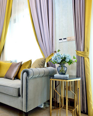 108平新古典风格二居客厅窗帘设计图