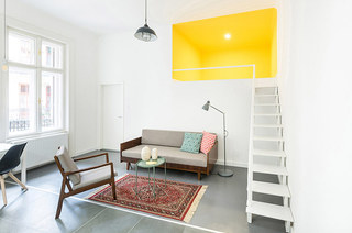 110平单身公寓改造客厅装修图
