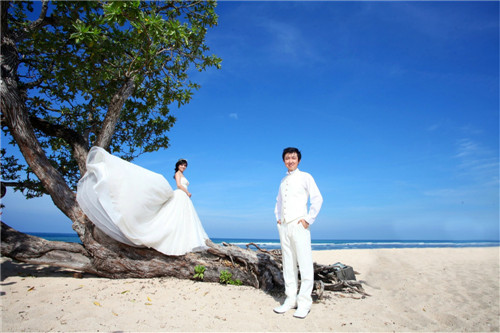 巴厘岛婚纱摄影价格_婚纱摄影