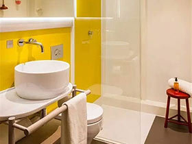 10个清新黄色卫生间装修效果图 为家添活力