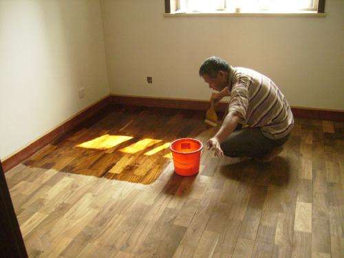 实木地板翻新方法 实木地板翻新要怎么做