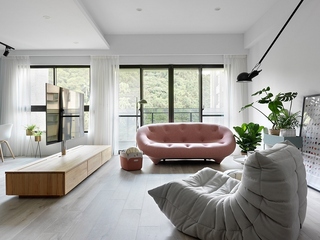130平三居室台式风格装修布艺沙发图片