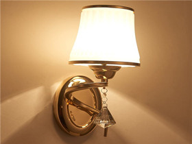 床头灯壁灯一般高度是多少 床头灯壁灯的安装方法