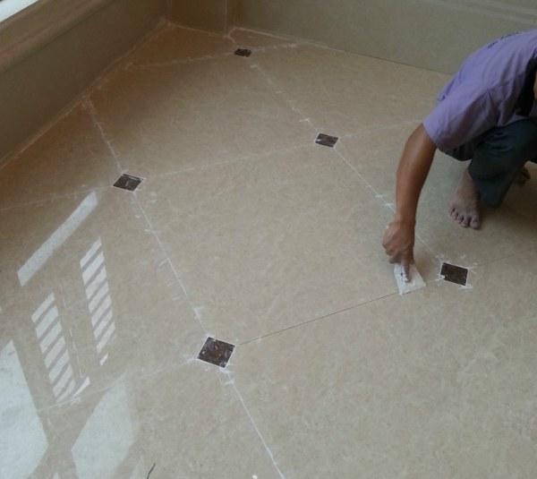 福州越来越多人不用水泥填瓷砖缝了，现在都流行用这种，效果真棒