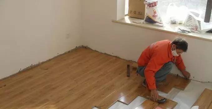 榻榻米下方到底要不要铺地板?看完再装才不会后悔!