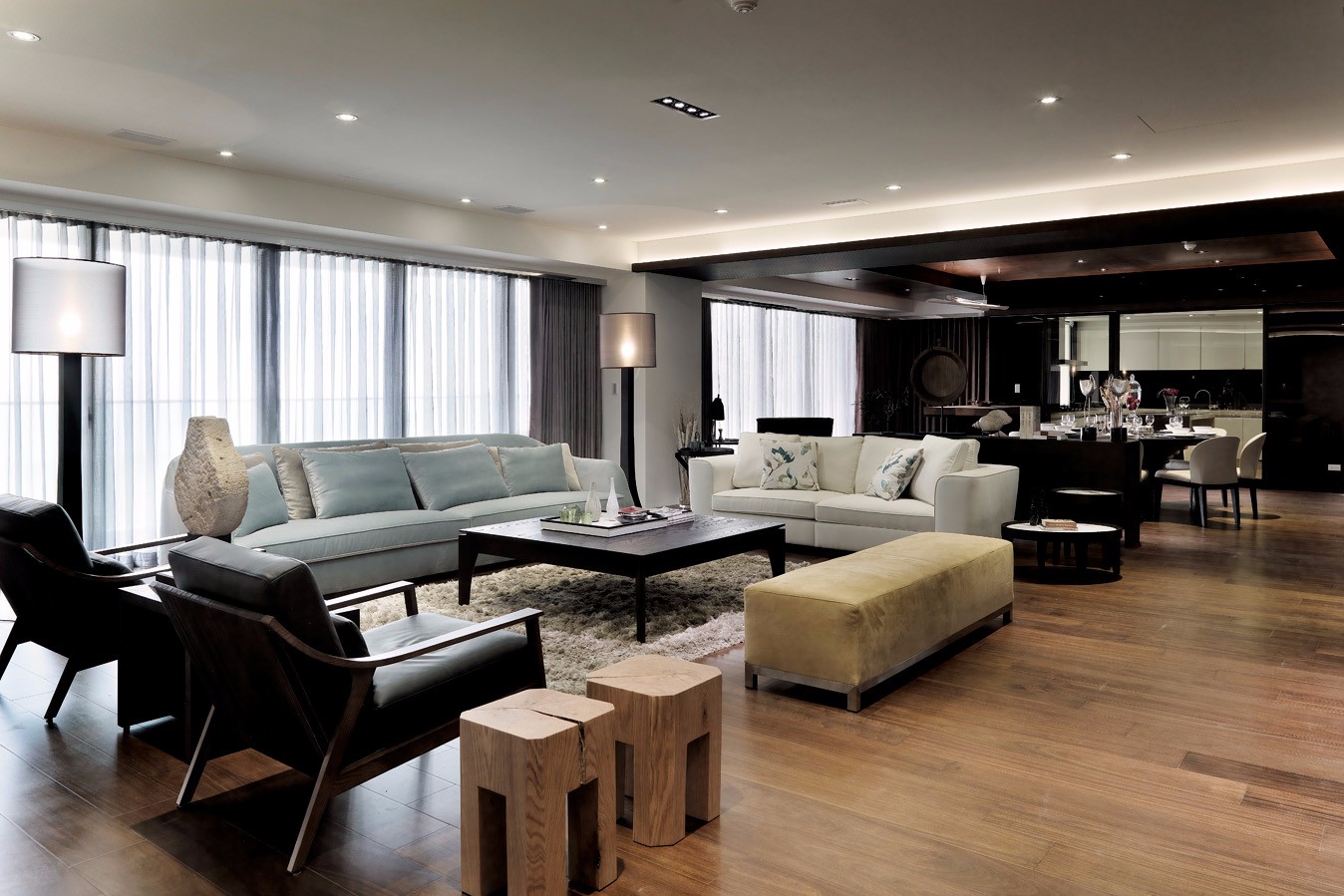 140平米以上装修,20万以上装修,大户型,客厅,现代简约风格,黑色,沙发
