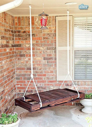 阳台秋千式吊椅装修设计