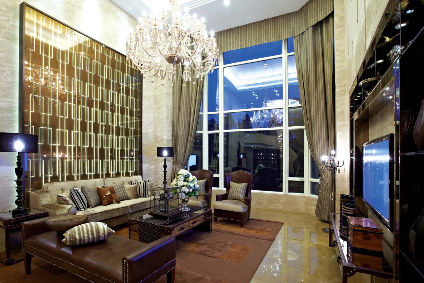 别墅装修,140平米以上装修,20万以上装修,客厅,欧式风格,沙发背景墙,咖啡色