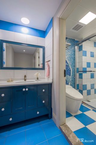 大户型复式美式装修浴室柜设计图