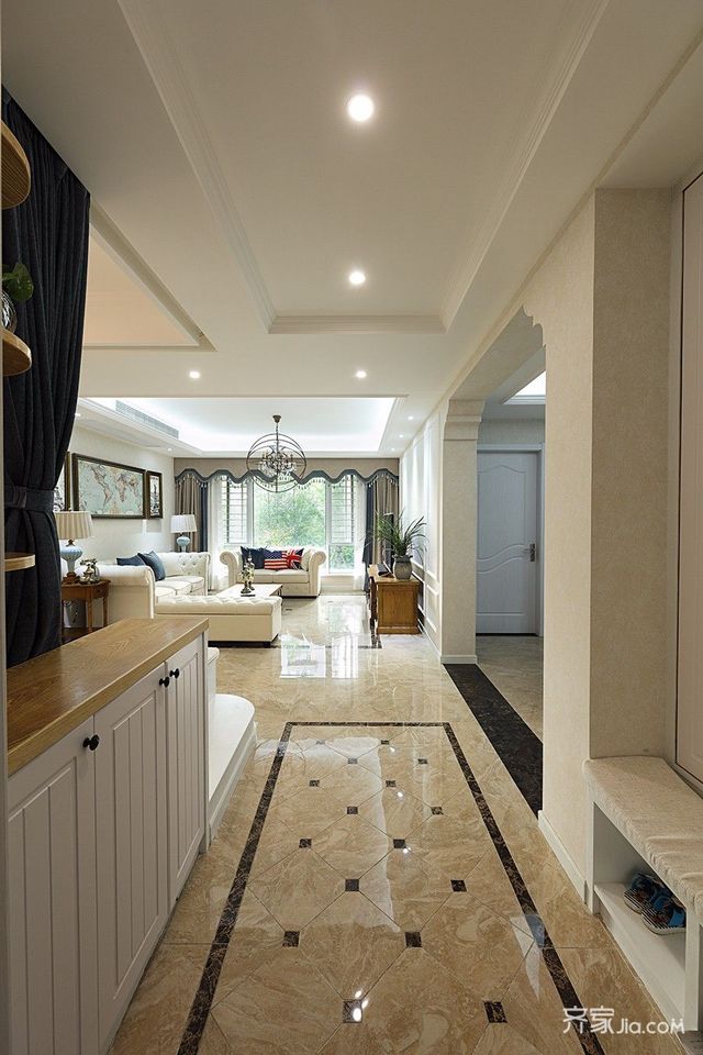 130平简美风格三居装修入户过道