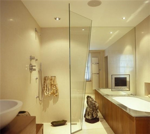浴室玻璃房