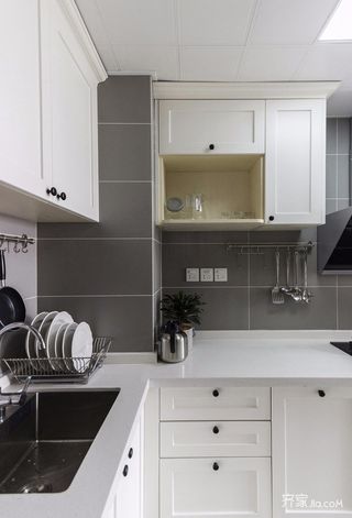 现代北欧风格三居装修厨房搭配图
