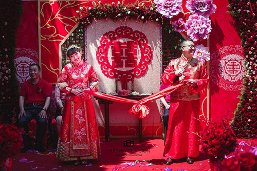 中式婚礼需要多少钱 中式和西式婚礼哪个贵