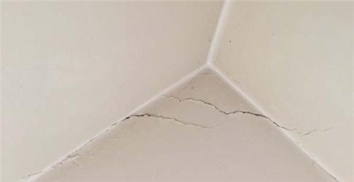 [厦门旷匠装饰]墙体裂缝产生的原因是什么
