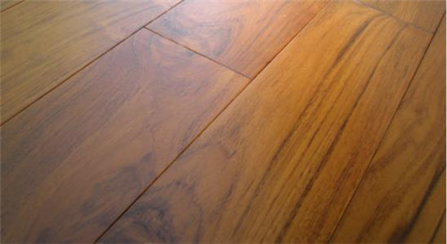 柚木色实木地板选购技巧柚木地板为什么受欢迎 齐家网