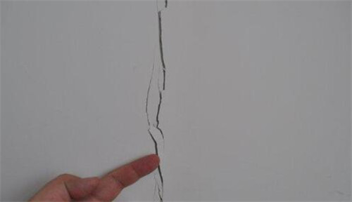 墙角裂缝怎么修补