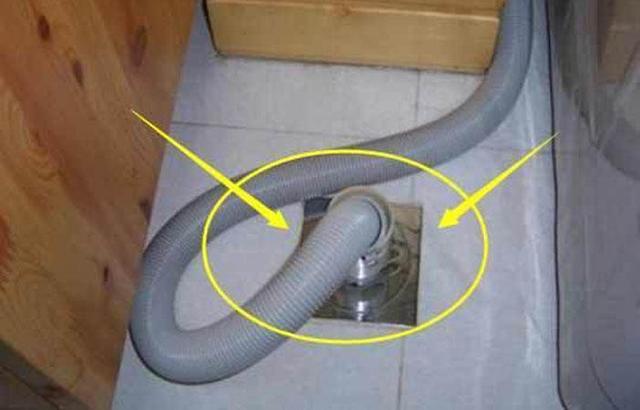 洗衣机排水管能不能直接插地漏？当初没听劝，现在阳台全报废