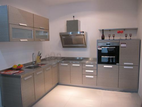 不锈钢厨房台面怎么样 不锈钢和石英石台面哪个好