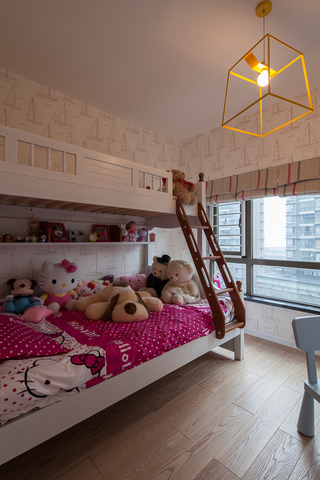 145平现代风格三居装修儿童床设计