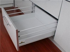 厨柜抽屉尺寸多大合适 厨柜保养的3个方法