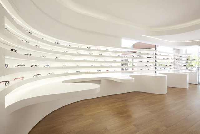 简洁现代风眼镜店装修效果图3/6