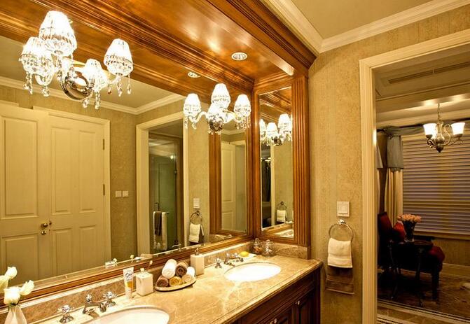 厕所镜前灯选购要点 厕所镜前灯安装方法