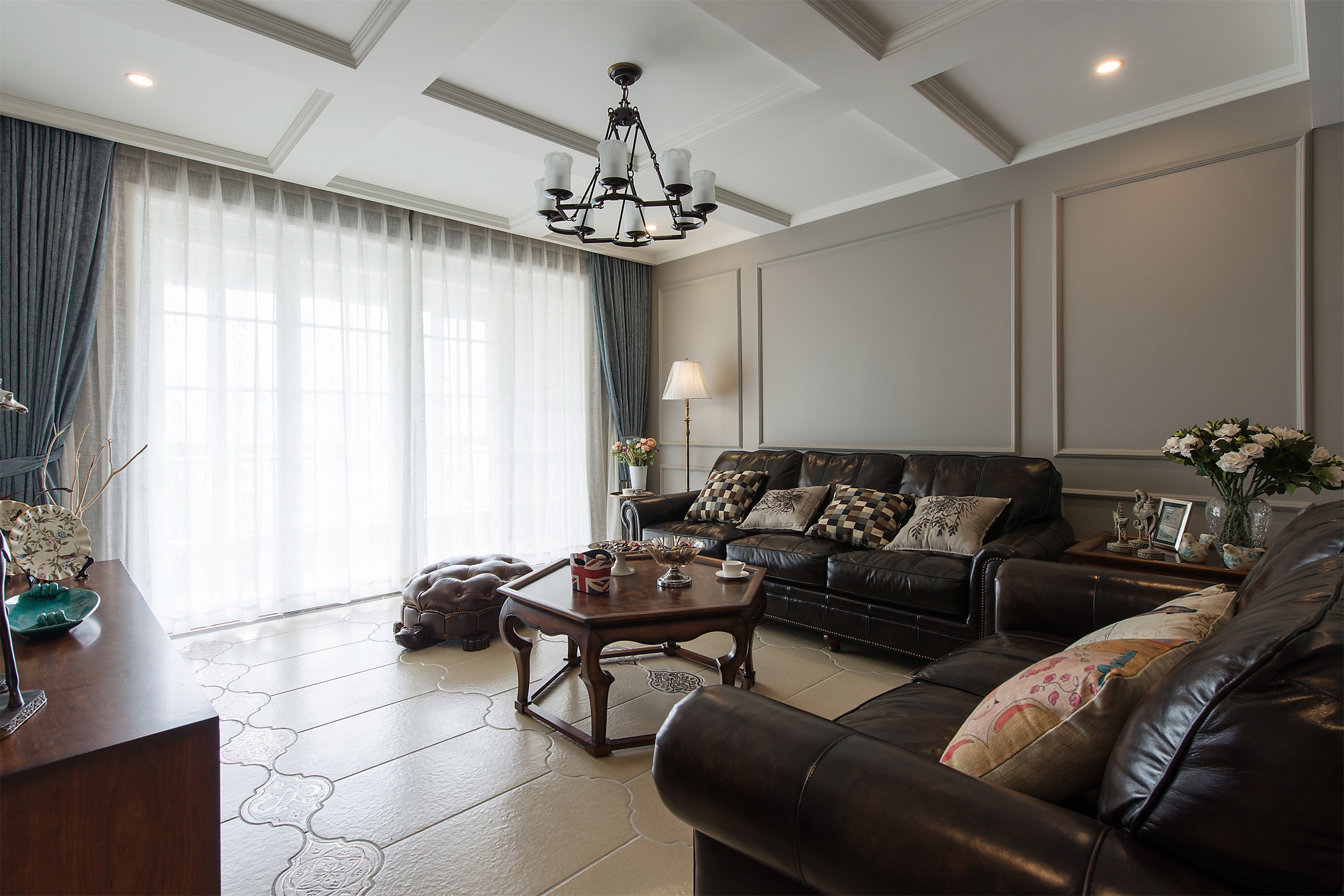 现代美式风三居沙发背景墙装修效果图