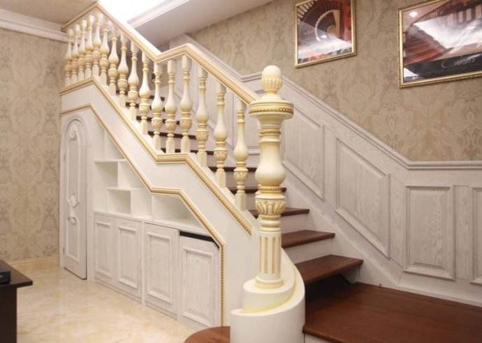 【东莞博居装饰公司】复式楼梯设计原则 复式楼梯设计注意事项