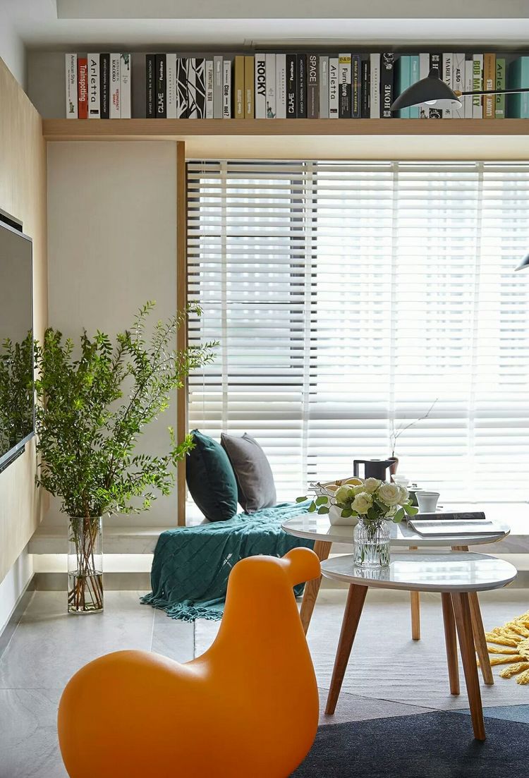 105平米复式公寓装修百叶窗帘设计
