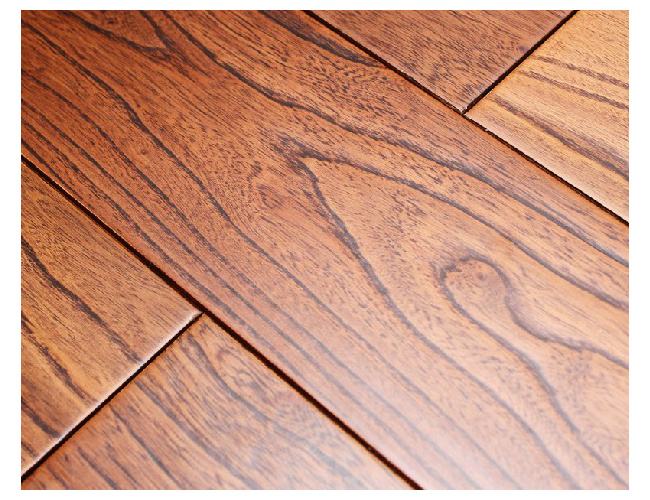 [上海易路荣昕装饰]柚木地板真假辨别 柚木地板的特点