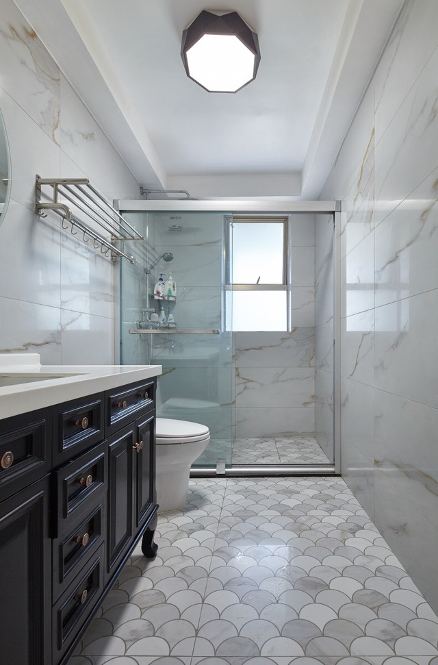 大户型现代简美风卫生间装修效果图 简美大户型