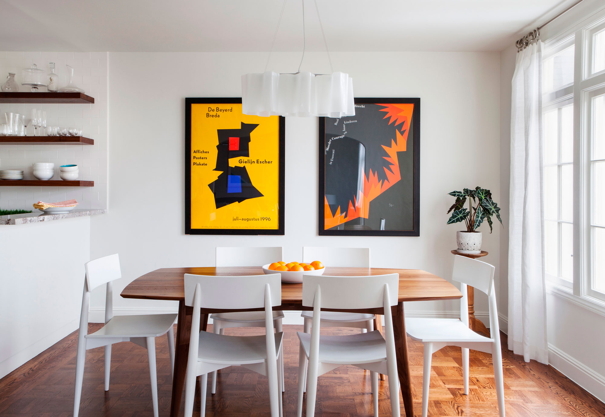 现代二居室公寓餐厅装修效果图