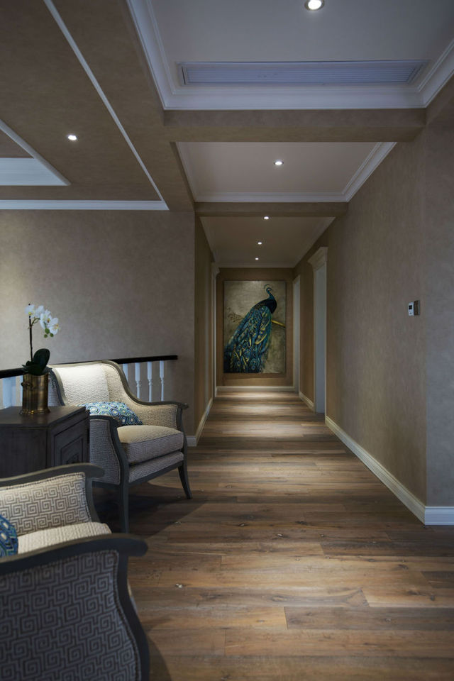 美式风格别墅走廊装修效果图