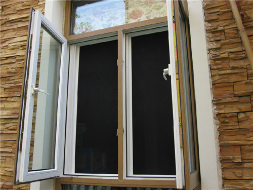 3,铝合金窗框与墙体间在打防水胶之前,必须在墙体干燥之后再进行,否则