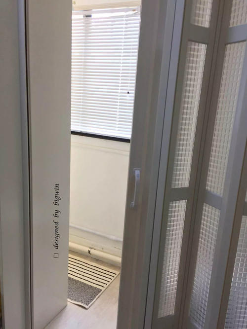 [上海慰荣装潢]卫生间折叠门的优点 卫生间折叠门选购方法