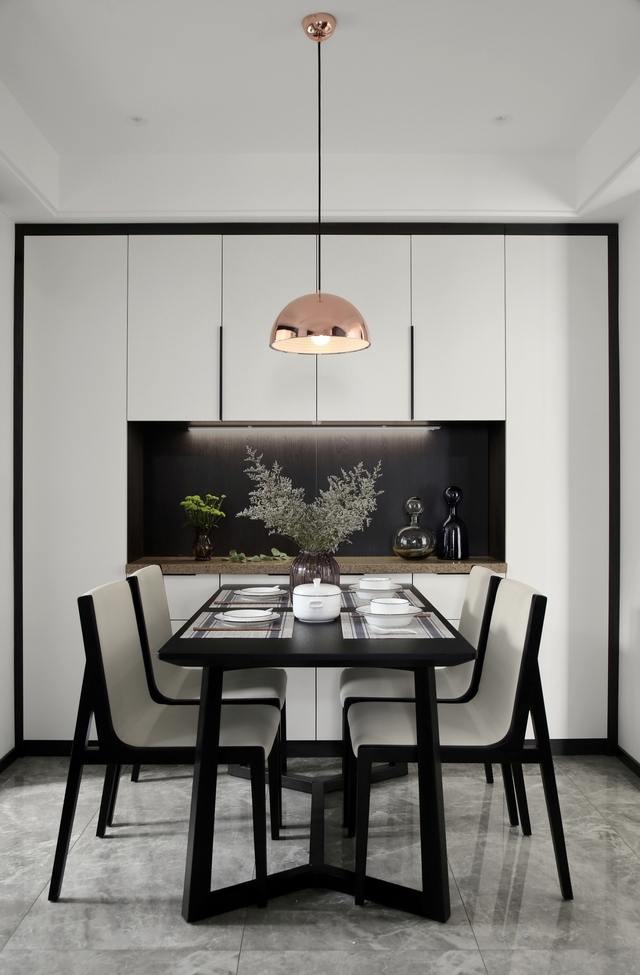 现代简约三居餐厅装修效果图