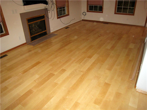 安地暖可以用木地板吗|地暖能不能铺地板